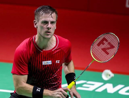 近期有关他 近期有关他